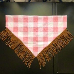 ❌SOLD❌Pink flannel dog bandana 💗🐾